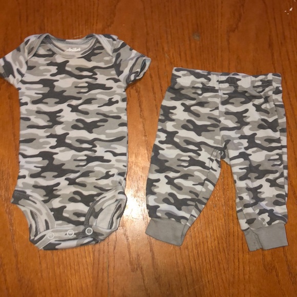 Other - Newborn baby boy camouflage outfit